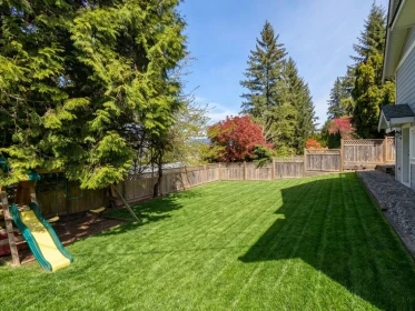 Entry Foyer Photo of 937 Thermal Drive, Coquitlam, BC