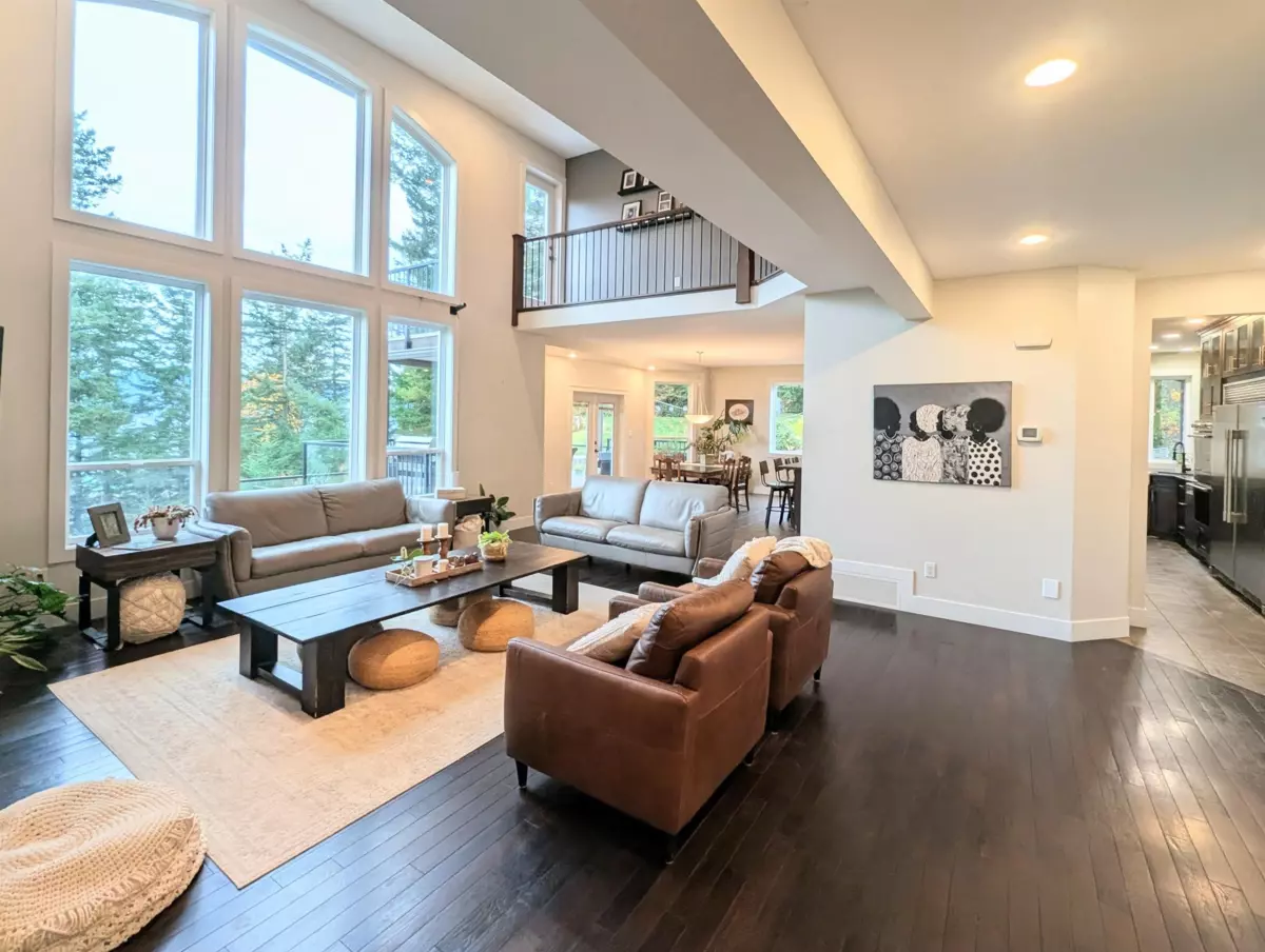 Dining Area Photo of 43350 Hillkeep Place, Chilliwack, BC