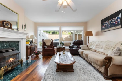 Breakfast Nook Photo of 139 6001 Promontory Road, Chilliwack, BC