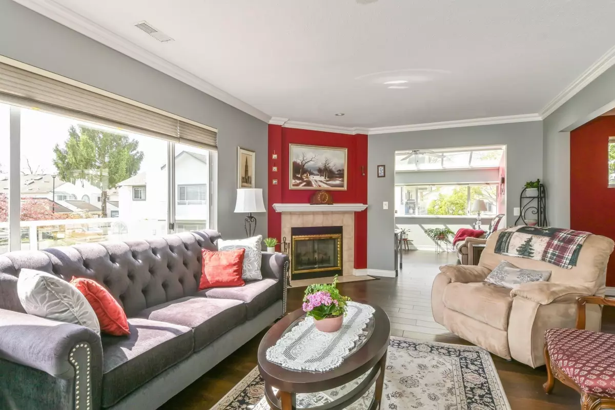 Family Room Photo of 1008 21937 48 Avenue, Langley, BC