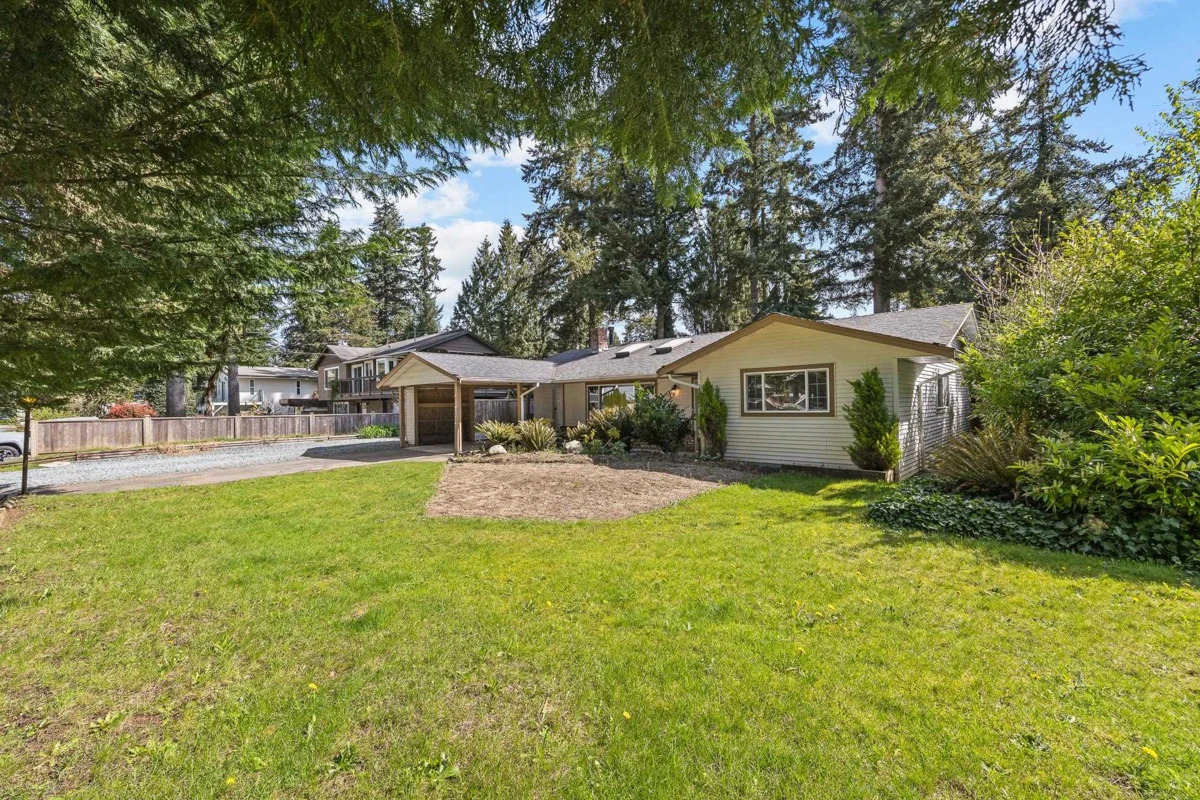 Living Room Photo of 4132 204b Street, Langley, BC