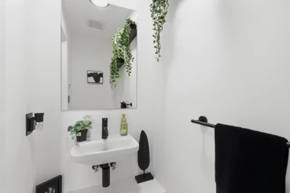 Hallway Photo of 102 17568 57a Avenue, Surrey, BC