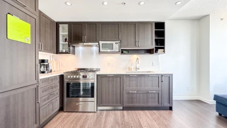 Kitchen Island Photo of 2703 5665 Boundary Road, Vancouver, BC