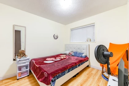 Bedroom 2 Photo of 10216 142a Street, Surrey, BC