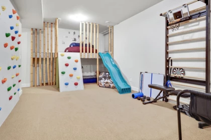 Hallway Photo of 27 3122 160 Street, Surrey, BC