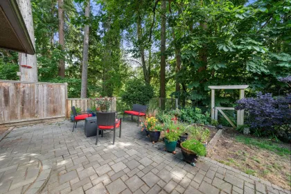 Outdoor Patio Photo of 2010 Mackay Avenue, North Vancouver, BC
