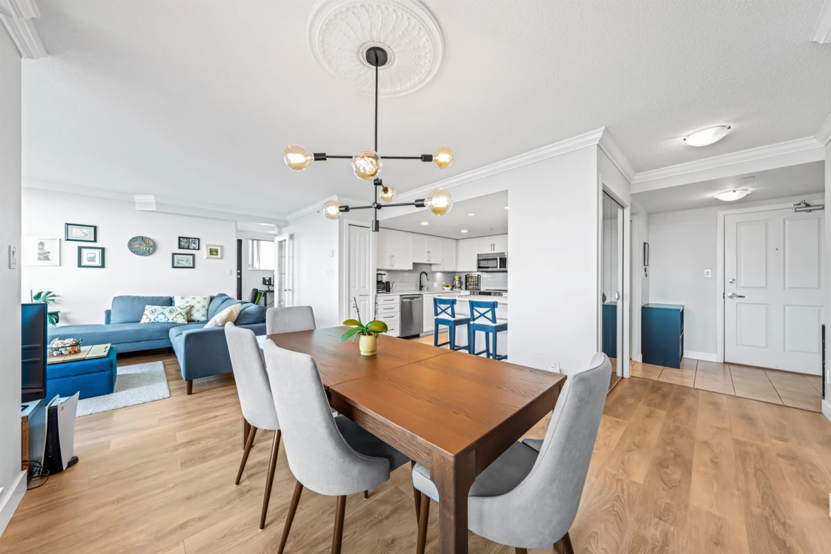 Living Room Photo of 1801 615 Hamilton Street, New Westminster, BC