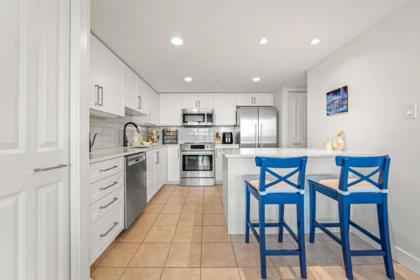 Kitchen Photo of 1801 615 Hamilton Street, New Westminster, BC