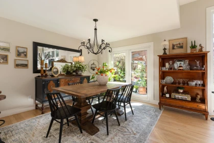 Breakfast Nook Photo of 3665 Rutherford Crescent, North Vancouver, BC