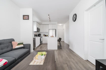 Primary Bedroom Photo of 412 15848 Fraser Highway, Surrey, BC