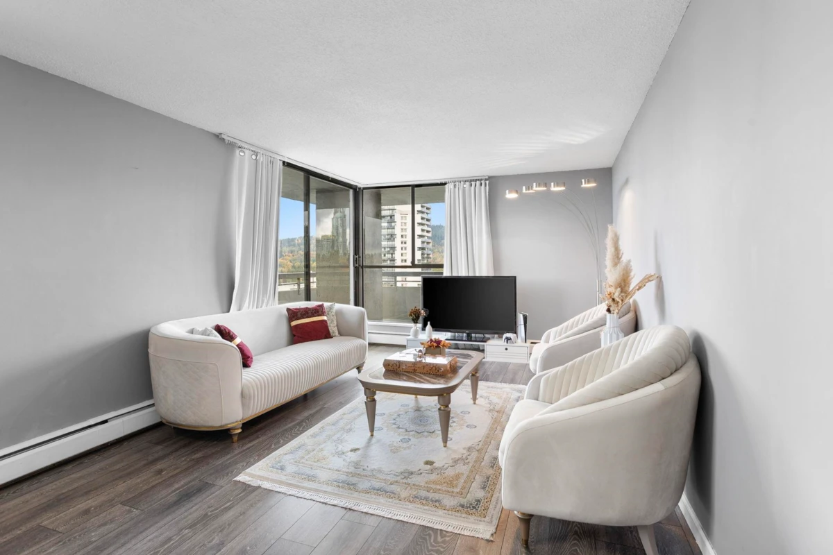 Family Room Photo of 1605 3737 Bartlett Court, Burnaby, BC