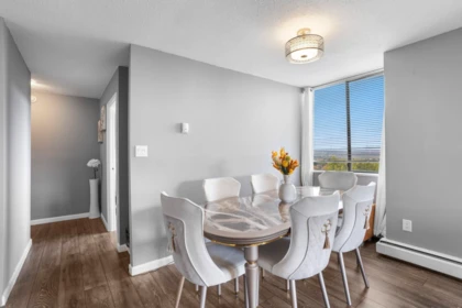 Breakfast Nook Photo of 1605 3737 Bartlett Court, Burnaby, BC