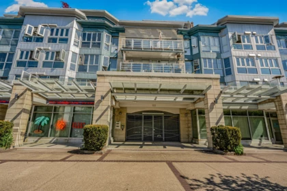 207 122 E 3rd Street, North Vancouver, BC, North Vancouver — Apartment/Condo for sale