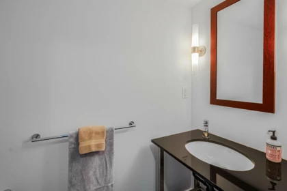 Primary Bedroom Photo of 207 122 E 3rd Street, North Vancouver, BC