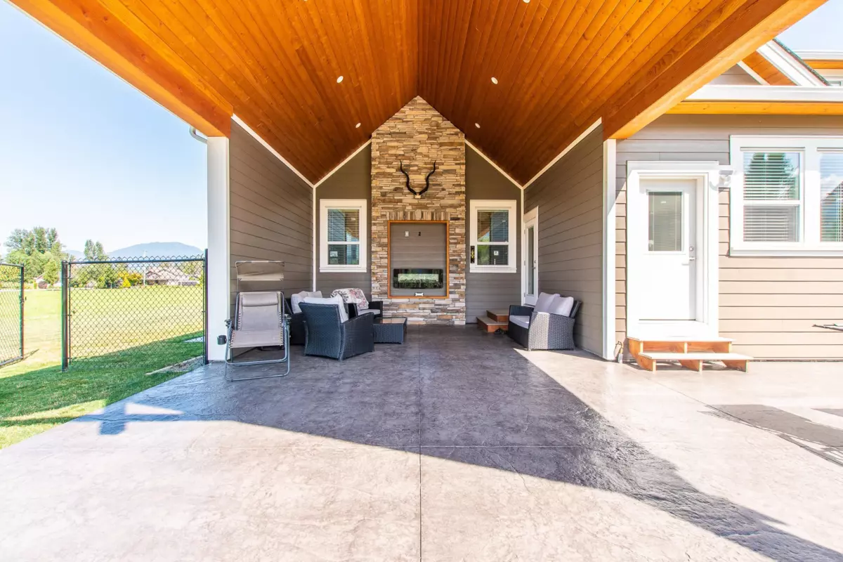 Living Room Photo of 43832 Keith Wilson Road, Chilliwack, BC
