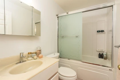 Hallway Photo of 2945 W 12th Avenue, Vancouver, BC