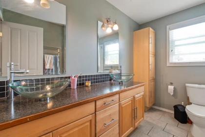 Entry Foyer Photo of 8683 Tilston Street, Chilliwack, BC