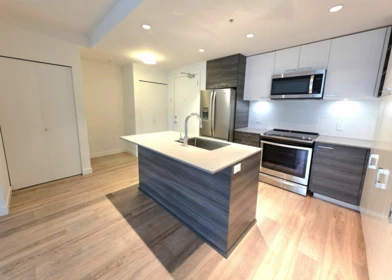 104 10581 140 Street, Surrey, BC, Surrey — Apartment/Condo for sale