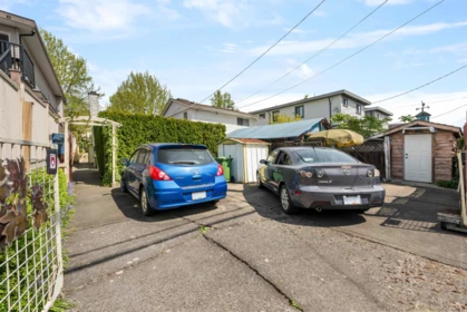 Hot Tub / Spa Photo of 11620 Williams Road, Richmond, BC