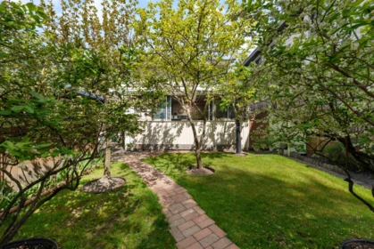 Swimming Pool Photo of 11620 Williams Road, Richmond, BC