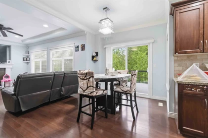 Walk-In Closet Photo of 33133 Dalke Avenue, Mission, BC