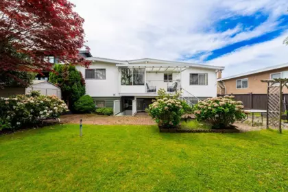 Hot Tub / Spa Photo of 7055 Kitchener Street, Burnaby, BC