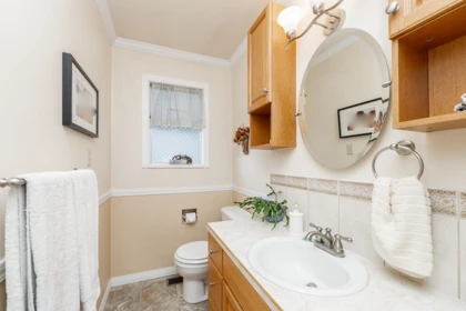 Office / Den Photo of 7055 Kitchener Street, Burnaby, BC