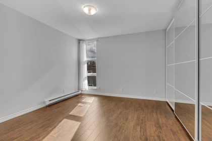 Primary Bedroom Photo of 5 1535 St. Georges Avenue, North Vancouver, BC