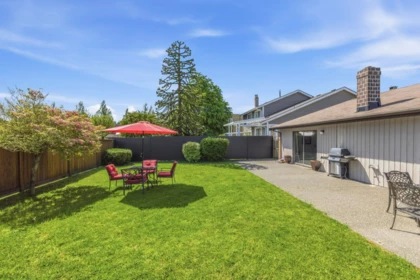 Garden / Landscaping Photo of 1220 Morris Crescent, Delta, BC