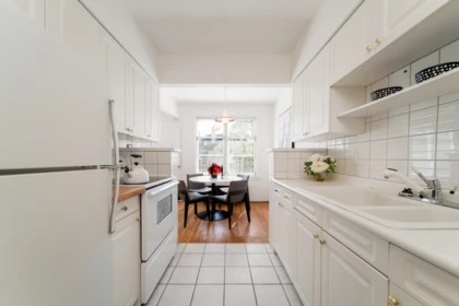 Primary Bedroom Photo of 307 1565 Burnaby Street, Vancouver, BC