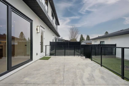 Garden / Landscaping Photo of 1 6362 Curtis Street, Burnaby, BC