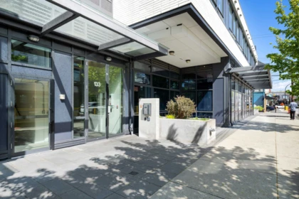 Hot Tub / Spa Photo of 206 133 E 8th Avenue, Vancouver, BC