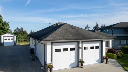 4723 Tamarack Place, Sechelt, BC, Sechelt — Single Family Residence for sale