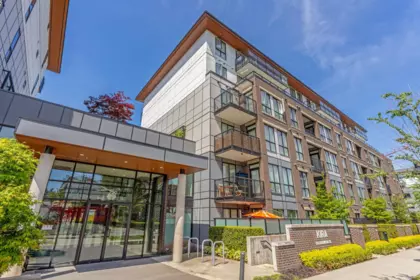 Swimming Pool Photo of 412 750 Dogwood Street, Coquitlam, BC