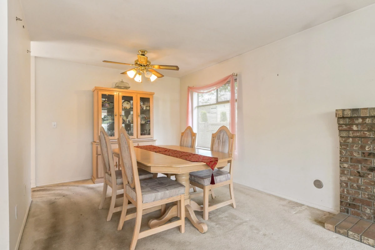 Dining Area Photo of 14306 72a Avenue, Surrey, BC