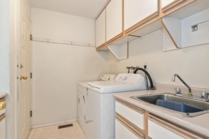 Laundry Room Photo of 14306 72a Avenue, Surrey, BC