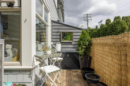 Outdoor Deck Photo of 201 118 W 22nd Street, North Vancouver, BC