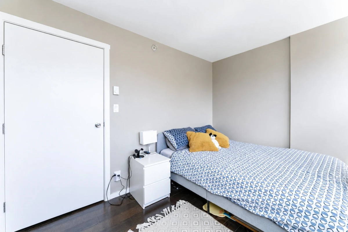 Family Room Photo of 1803 999 Seymour Street, Vancouver, BC