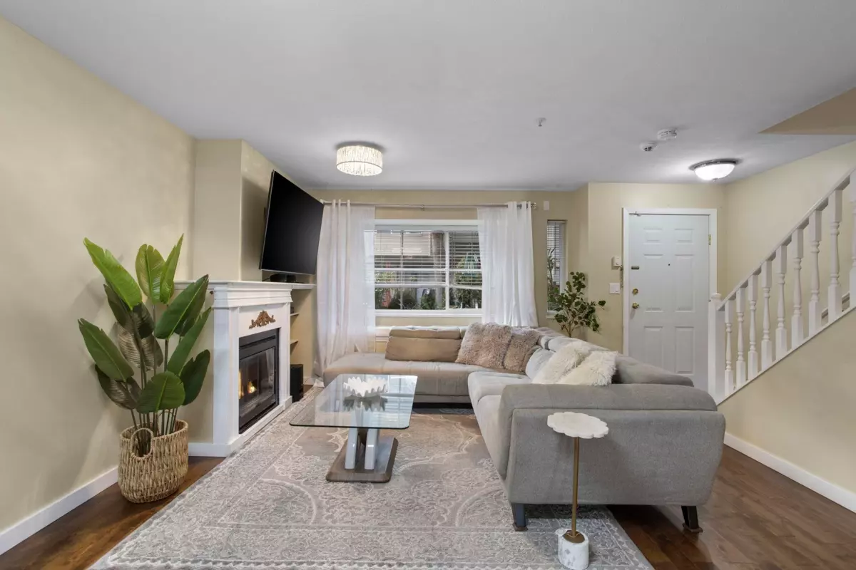 Family Room Photo of 38 12449 191 Street, Pitt Meadows, BC