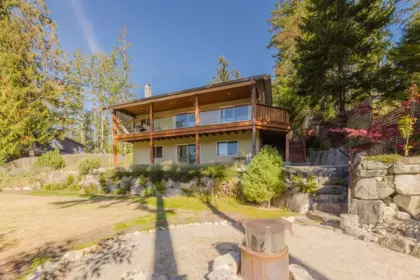 5090 Elliot Road, Garden Bay, BC, Garden Bay — Single Family Residence for sale