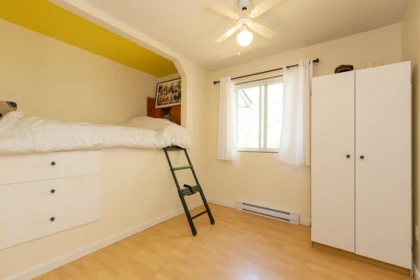 Basement Recreation Room Photo of 26728 33 Avenue, Langley, BC
