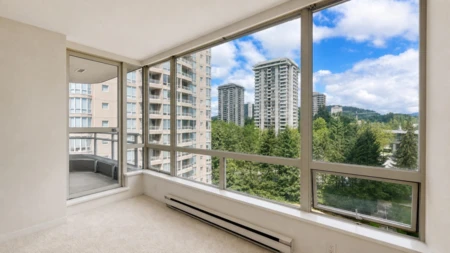 Primary Bedroom Photo of 1108 9623 Manchester Drive, Burnaby, BC