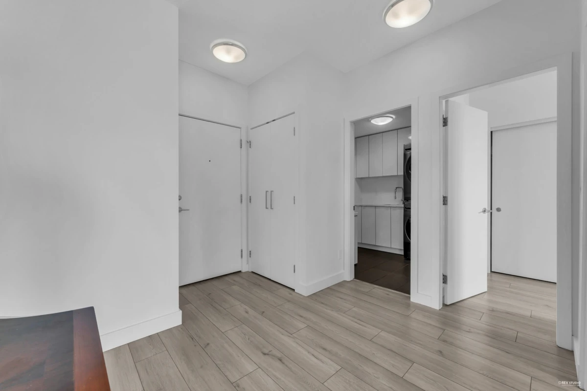 Living Room Photo of 408 1621 Hamilton Avenue, North Vancouver, BC