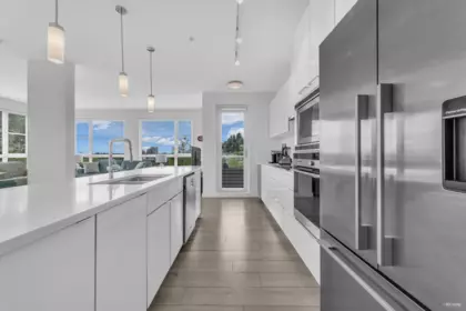 Kitchen Photo of 408 1621 Hamilton Avenue, North Vancouver, BC