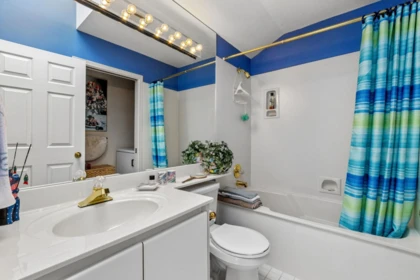 Guest Bathroom Photo of 5180 Meadfeild Road, West Vancouver, BC