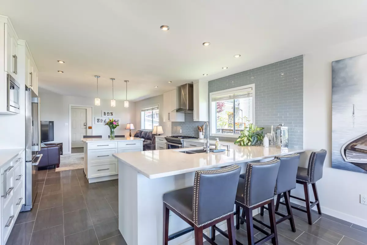 Dining Area Photo of 6540 Jasper Road, Sechelt, BC