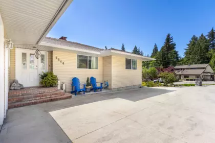 Outdoor Kitchen Photo of 6540 Jasper Road, Sechelt, BC