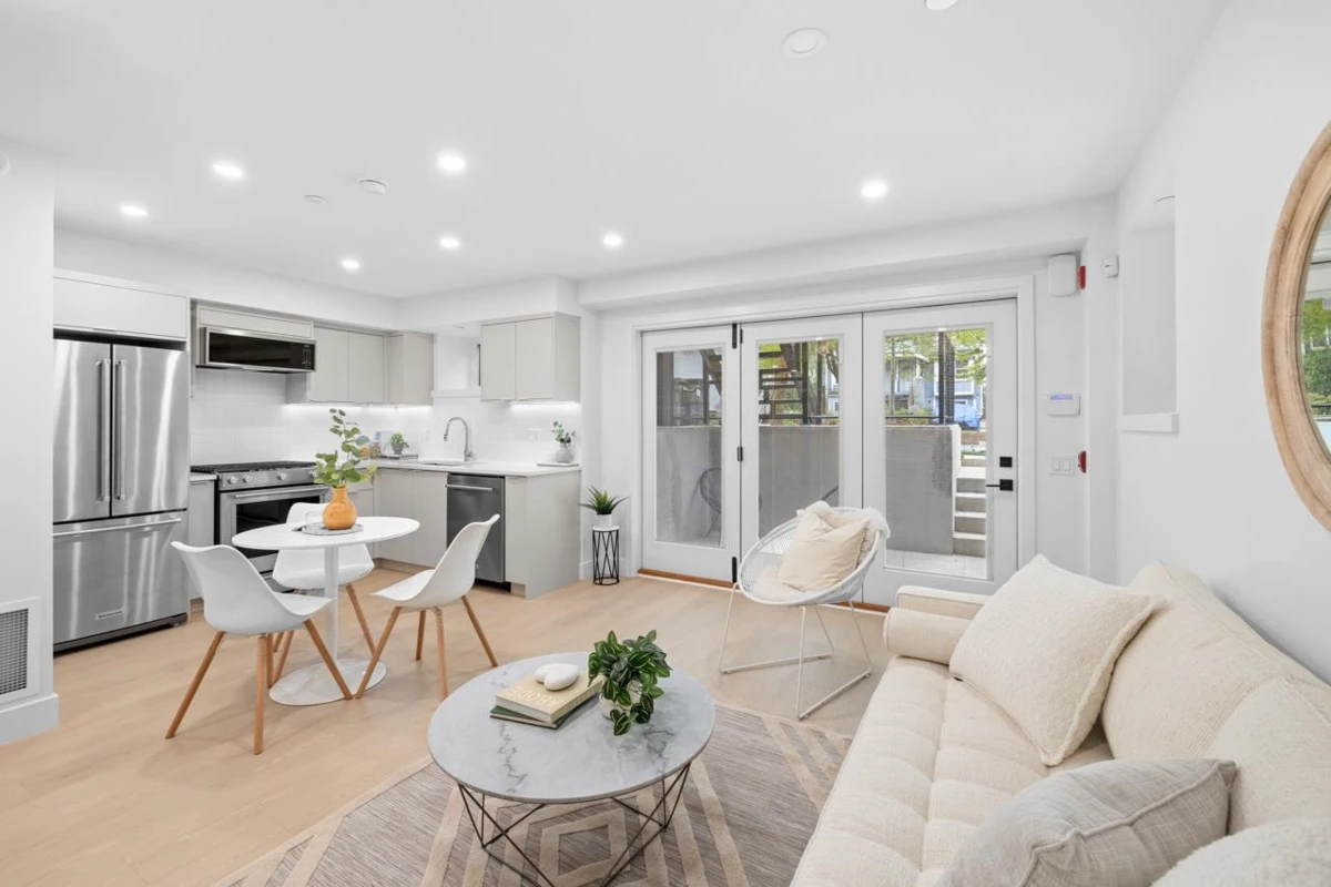 Dining Area Photo of 101 2135 E Pender Street, Vancouver, BC