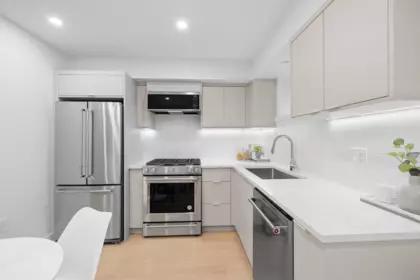Kitchen Island Photo of 101 2135 E Pender Street, Vancouver, BC