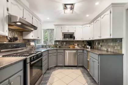 Breakfast Nook Photo of 27136 25a Avenue, Langley, BC